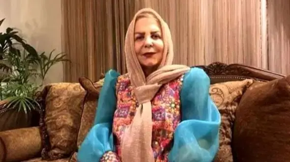 پوراندخت مهیمن