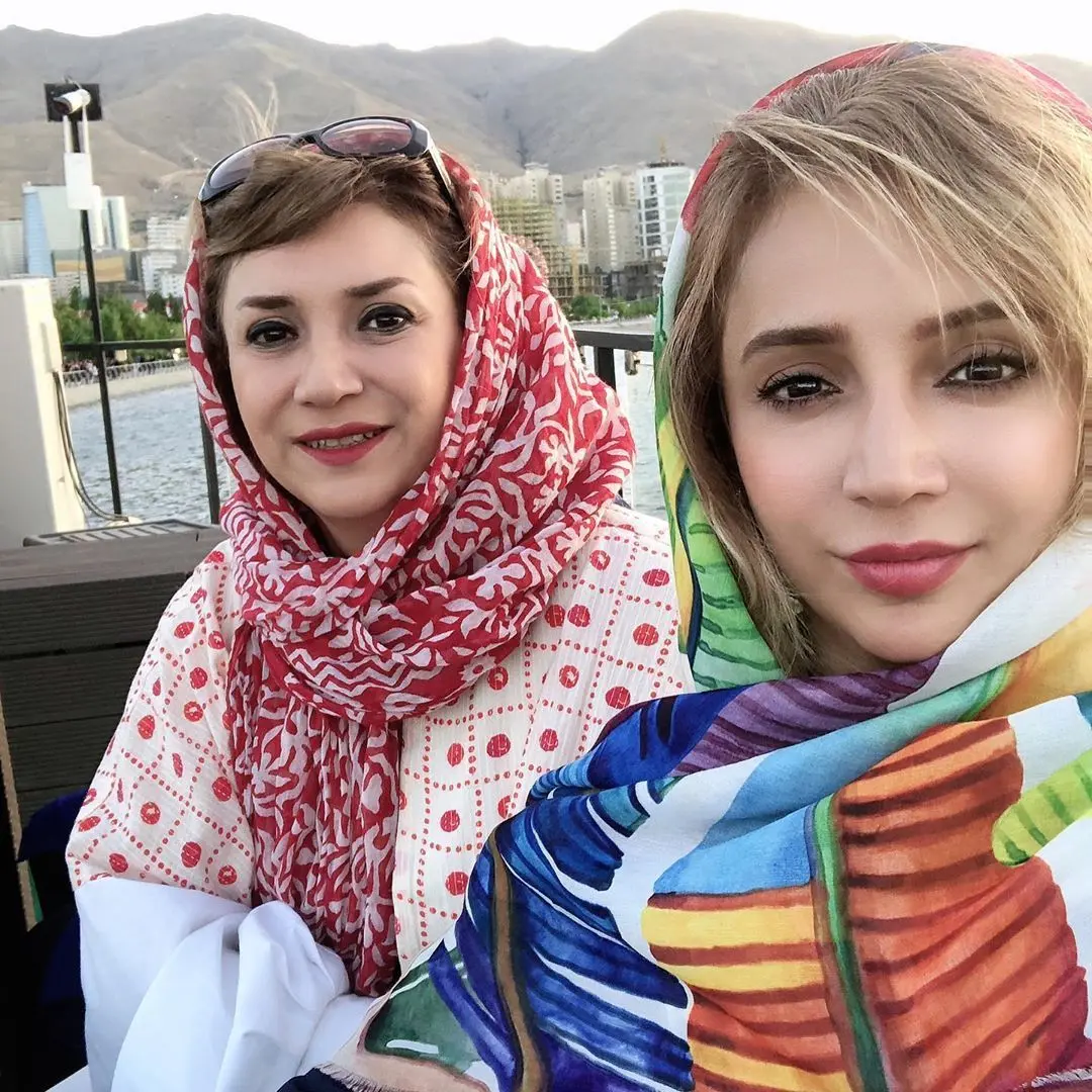  شبنم قلی‌خانی 