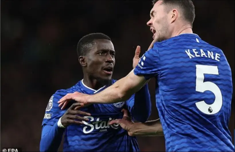 سیلی به هم تیمی