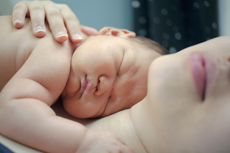 فواید زایمان طبیعی، نوزاد سالم تر دارد؟