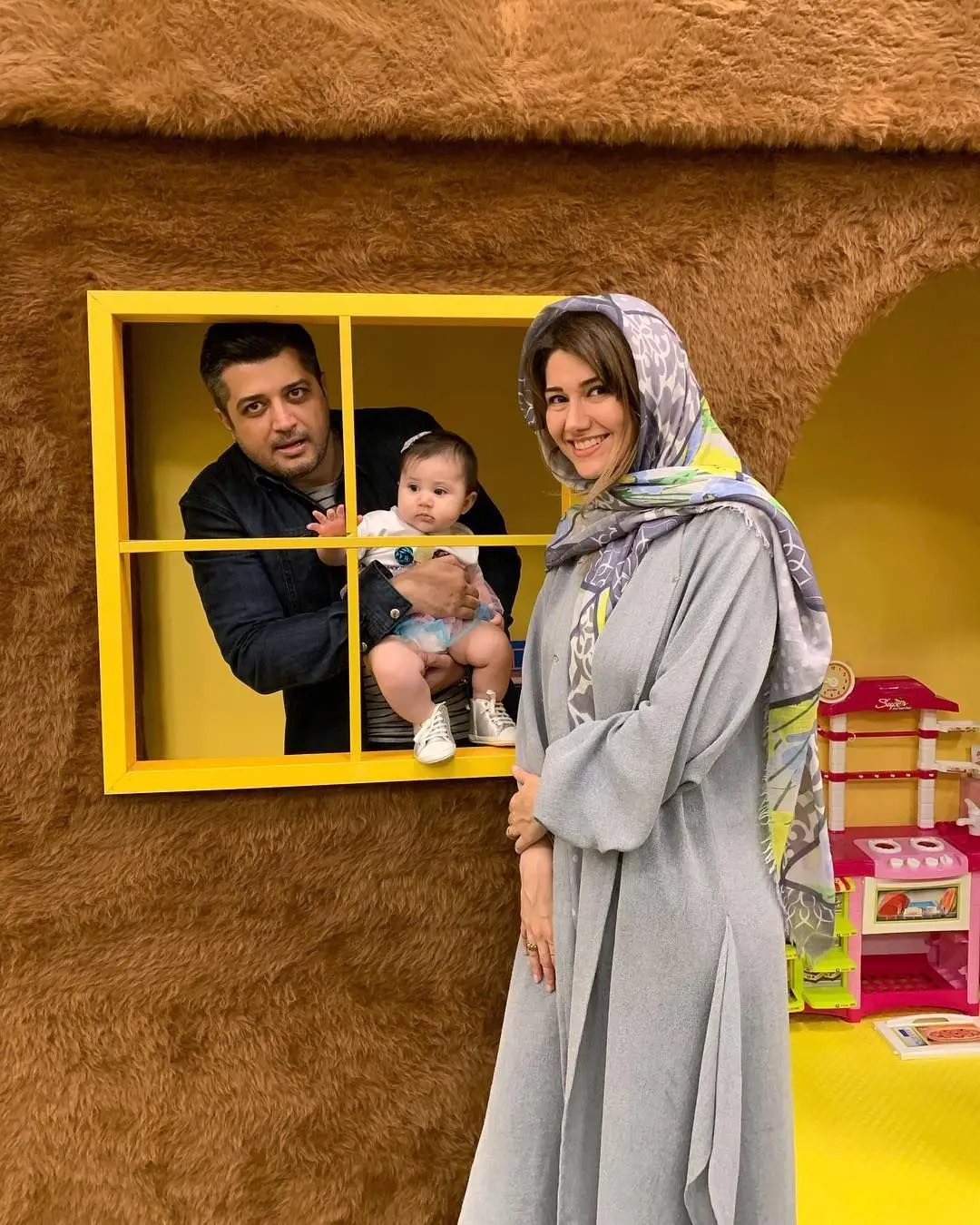 نیلوفر استخری