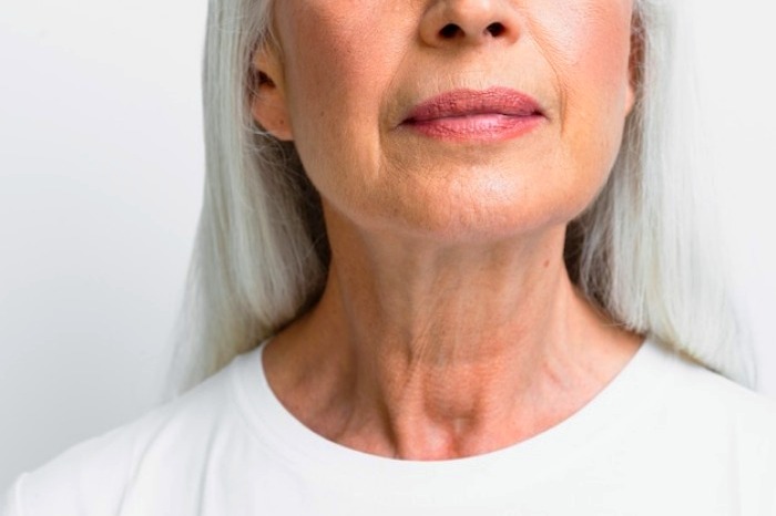3 روش جلوگیری از پیری و شل شدن پوست گردن 