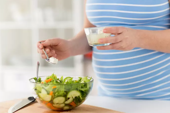 You_may_add_cheese_to_your_healthy_salads_jpg_webp_720×480_10_01
