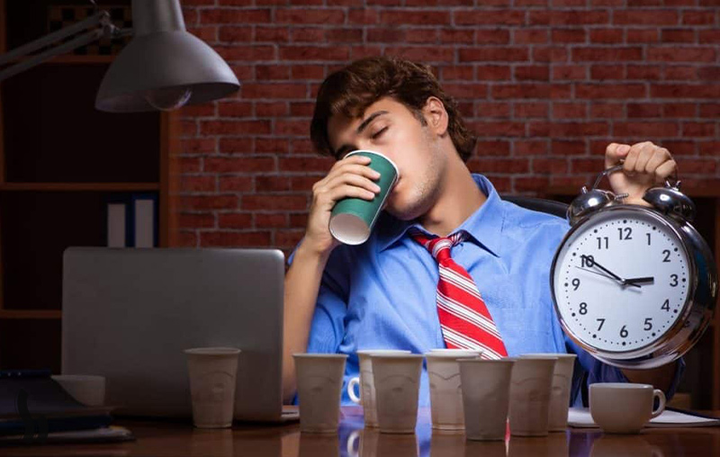 چرا بعد از نوشیدن قهوه کسل و خواب آلود می شوم؟