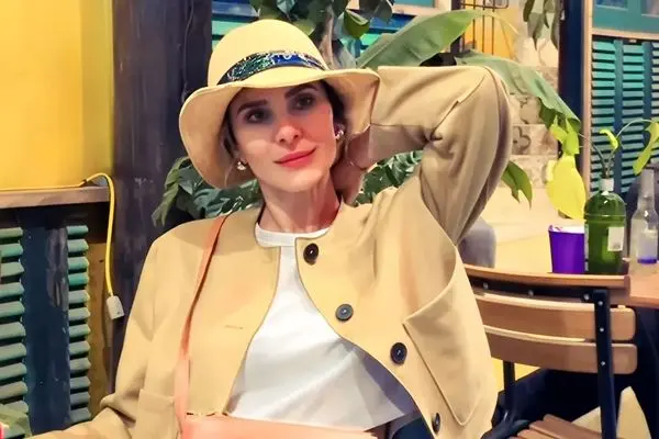 عکس گوگولی از کودکی سحر دولتشاهی / عروس شجریان از بچگی هم خواستنی بود !