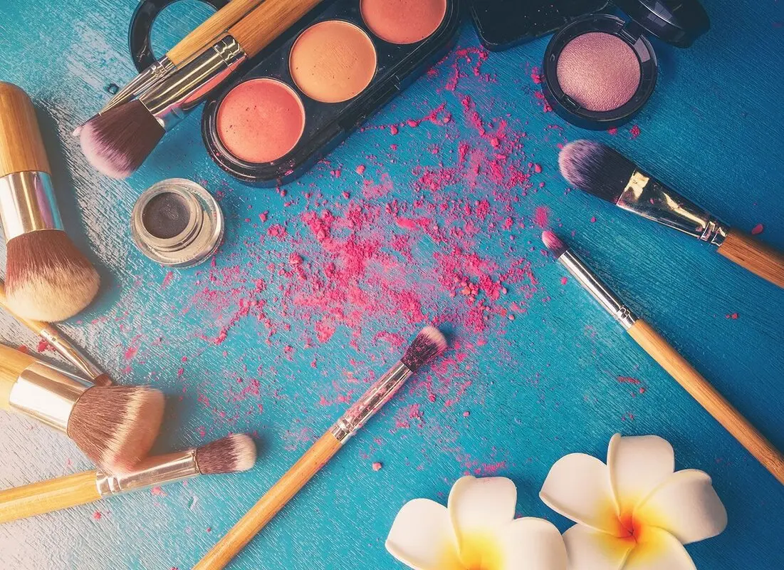 یک ترند بهاری برای میکاپ (عکس)