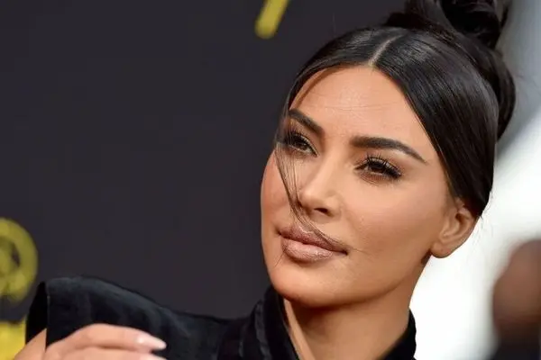 عکس دیده نشده از خانم سلبریتی معروف بدون عمل زیبایی/باورکردنی نیست