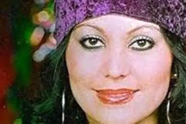 عکس نایاب از شب عروسی سیمین غفاری و شوهر خارجی اش ؛ سفر به سال 59 !