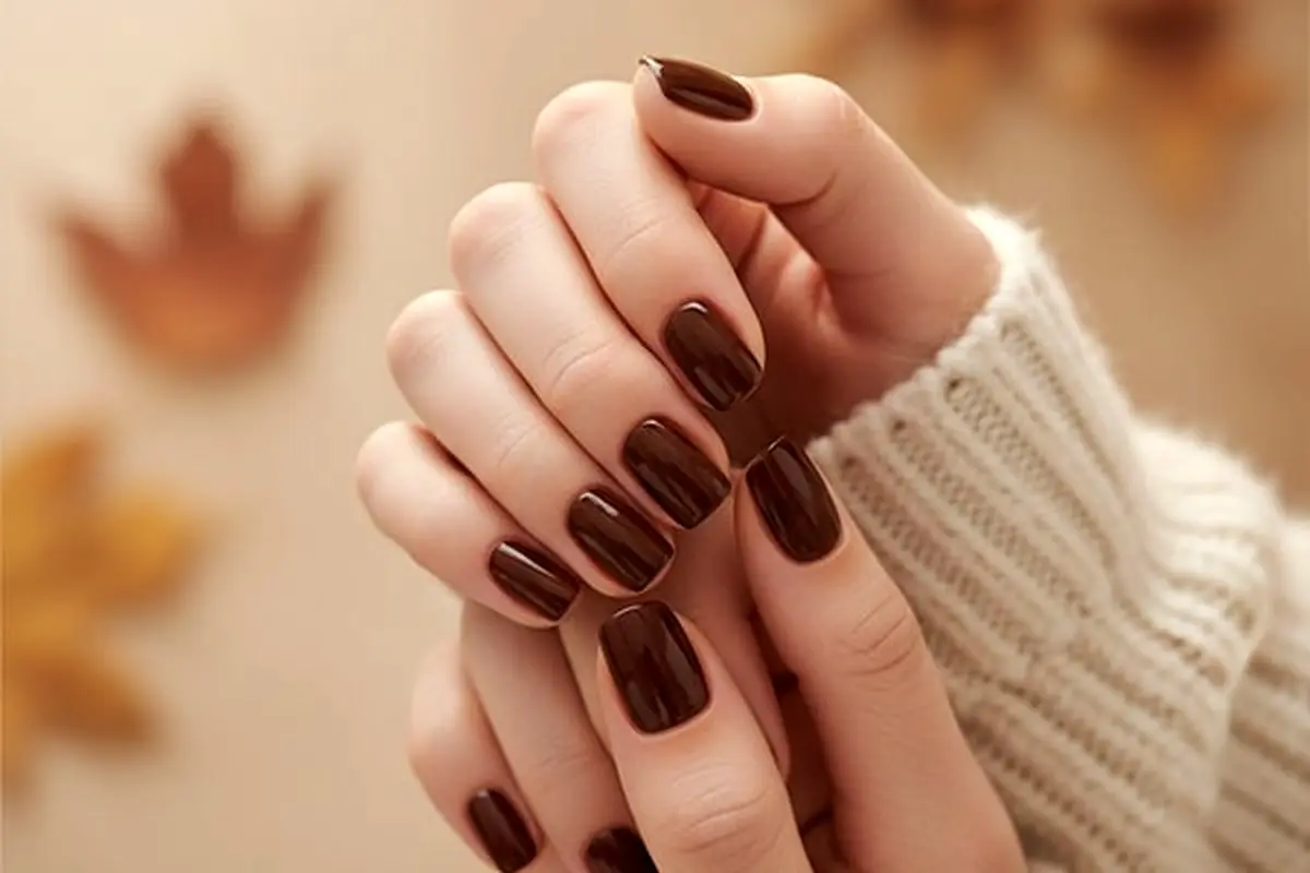 خاص‌ترین طرح‌های ناخن قهوه‌ای؛ انتخابی شیک، گرم و همیشه ترند
