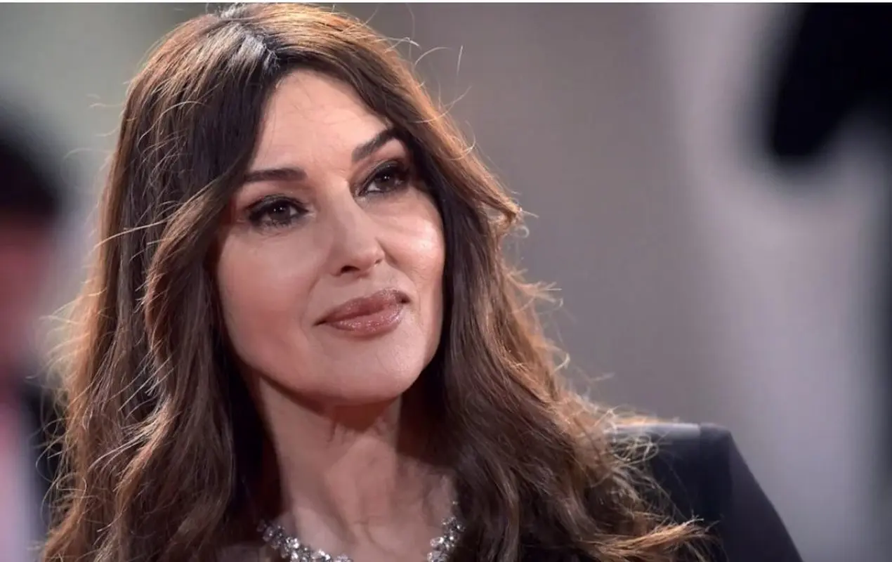 مونیکا بلوچی با این ژست ها باز هم دل ها را برد! (تصاویر)