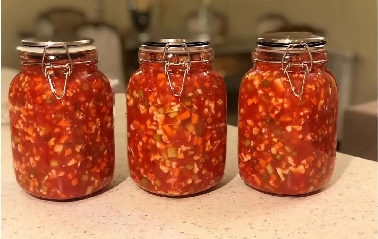 طرز تهیه 3 نوع ترشی مخلوط در کمترین زمان؛ روش‌های ساده و کاربردی
