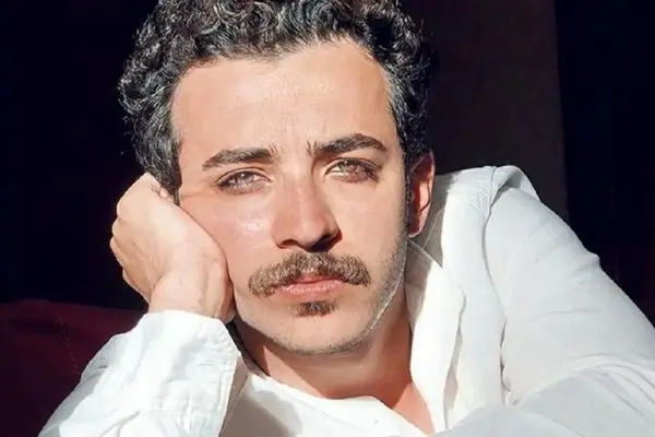 تصویری متفاوت از علی شادمان و مادرش؛ مادر همیشه الگوست