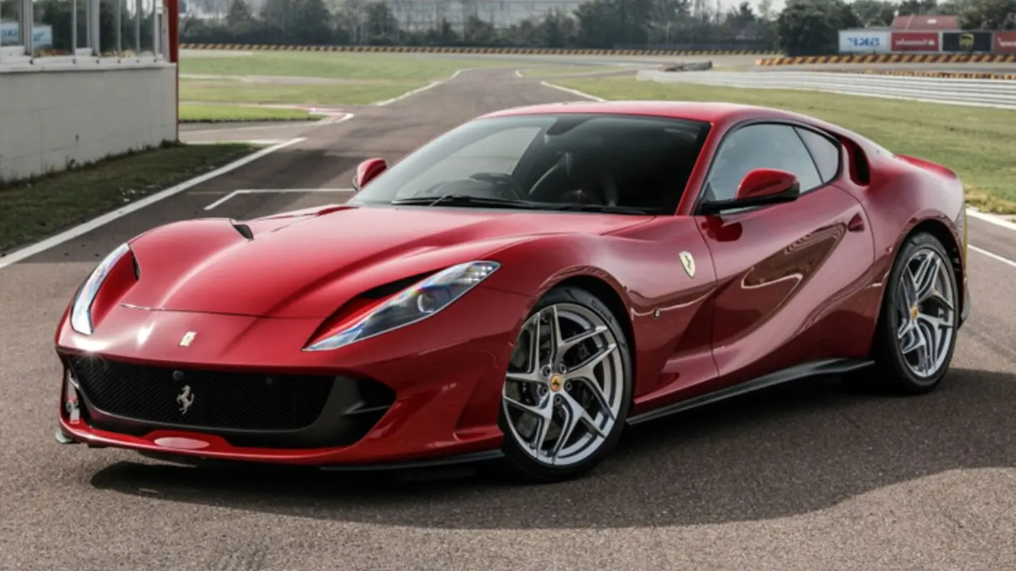 ماجرای باد کردن یک فراری روی دست ستاره فوتبال ایران!