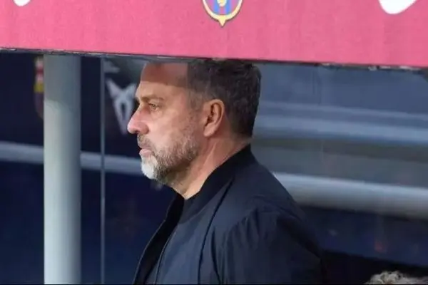 تصویر شوکه کننده از سرمربی بارسلونا دنیای فوتبال را تکان داد! (عکس)