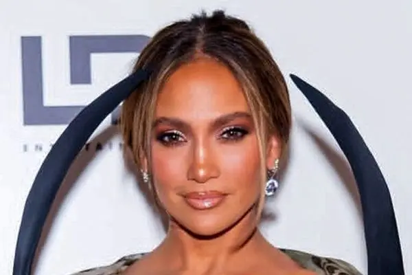 استایل جنیفر لوپز در عروسی هندی ها ترکاند! (عکس)