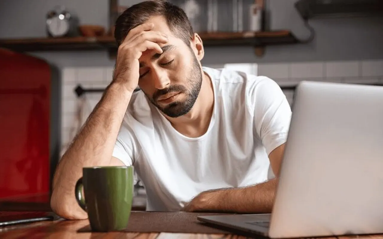 اگر خستگی بی‌دلیل دارید شاید بدن‌تان این ۲ ویتامین را کم دارد