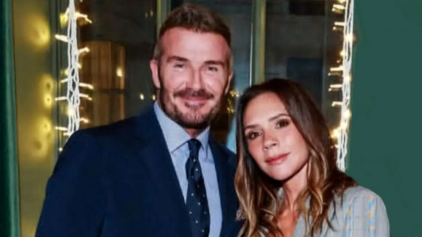 شلوار دمده ویکتوریا بکهام در جشن قهرمانی سوژه کاربران شد!