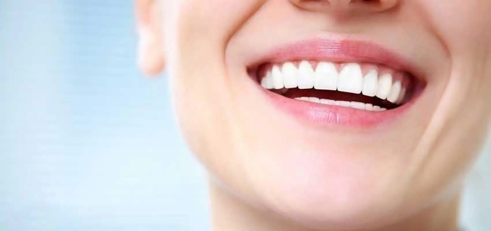 اصلاح طرح لبخند با کامپوزیت چگونه انجام می‌شود؟