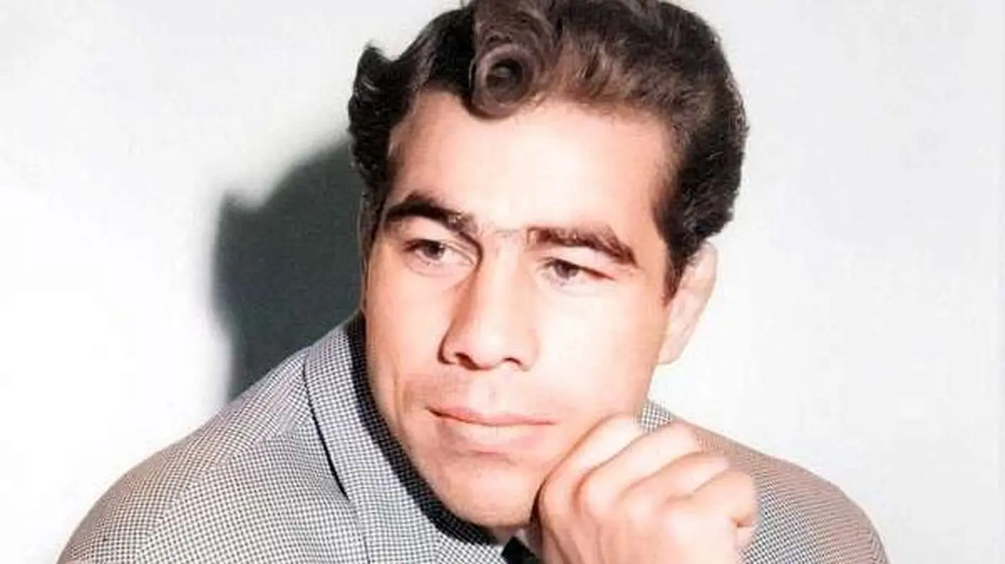 عکس جنجالی پهلوان تختی در آغوش مادر/ راز زنی به نام شهلا چه بود؟