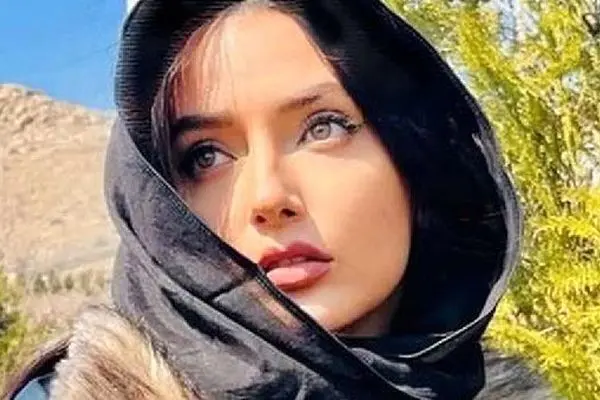 استایل زمستانی آوا در سریال شغال؛ لاک قرمز جنجالی نورا محقق