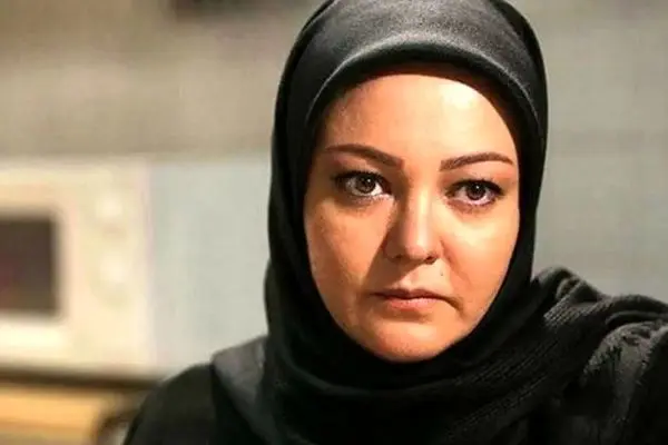 جدیدترین عکس از رزیتا غفاری با استایل زمستانی / مادر منصور چه خوشگل شده !