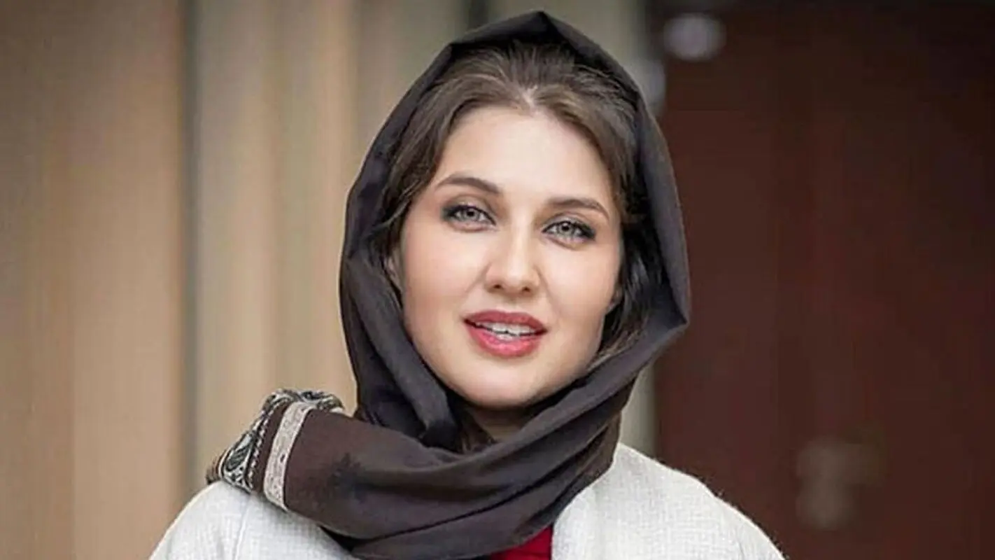 زیبایی خیره کننده گلوریا هاردی در کنار 2 پسرش / یکی از یکی خوشگلتر !