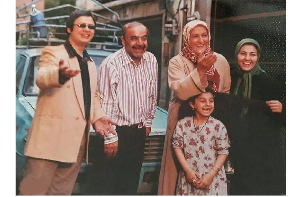 نوستالژی خانه به دوش در برنامه جوکر: لحظه‌ای که حمید لولایی با دیدن علی صادقی خاطرات زنده می‌شوند

