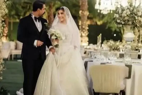 لوازم آرایشی عروس تازه سینما جنجالی شد / متین ستوده گران ترین و شیک ترین !