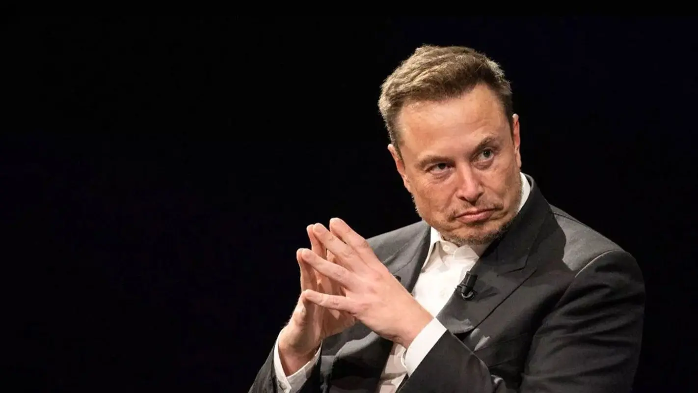 ایلان ماسک سلام نازی داد؟! 