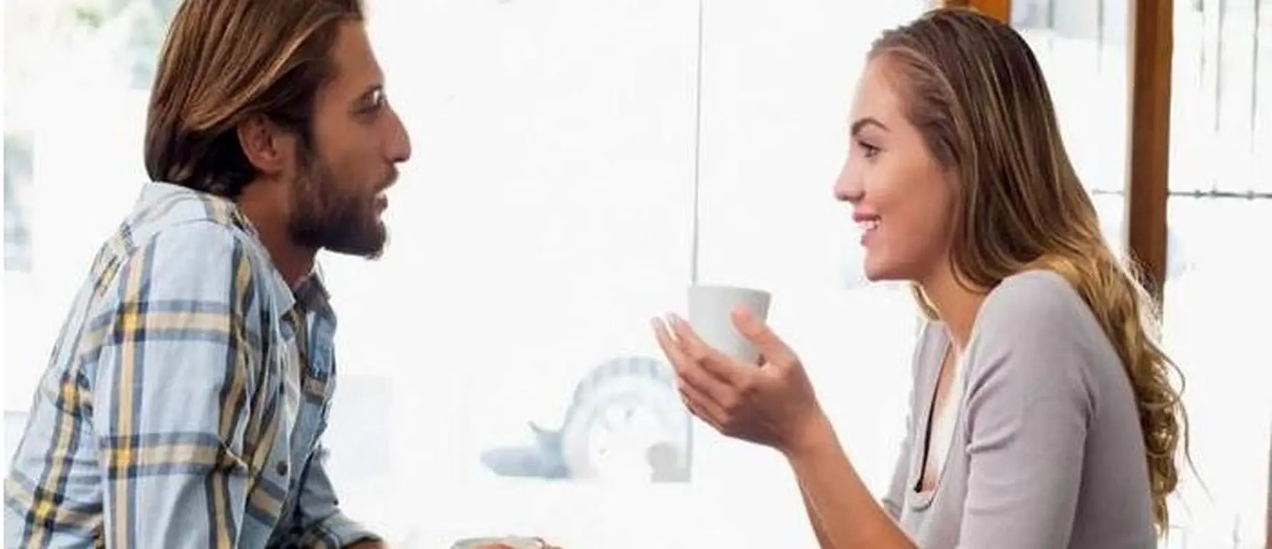 چطور ارتباط چشمی عاشقانه برقرار کنیم؟ 