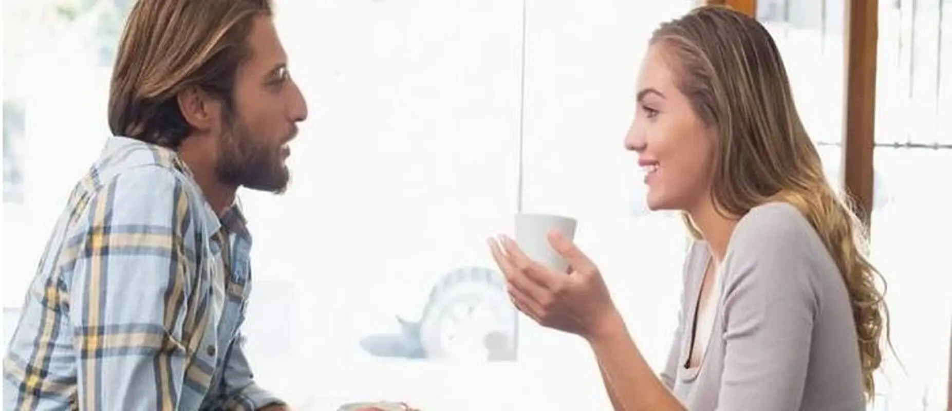 چطور ارتباط چشمی عاشقانه برقرار کنیم؟ 