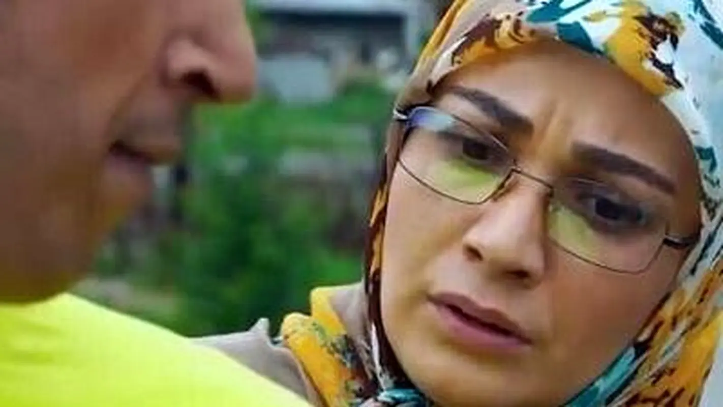وقتی فهمیه به بهتاش تشر میزند: جاست فرندز با دختر مردم؟!
