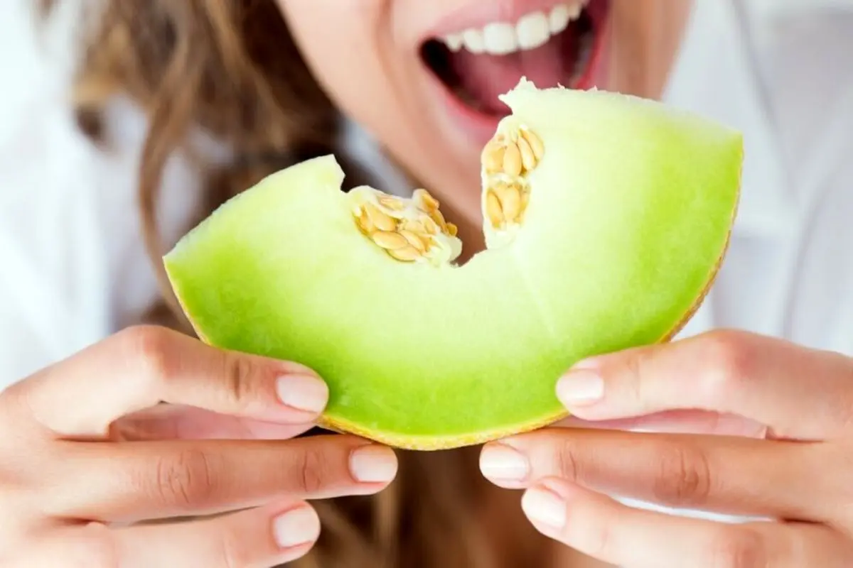 آیا خوردن خربزه در بارداری برای جنین ضرر دارد؟