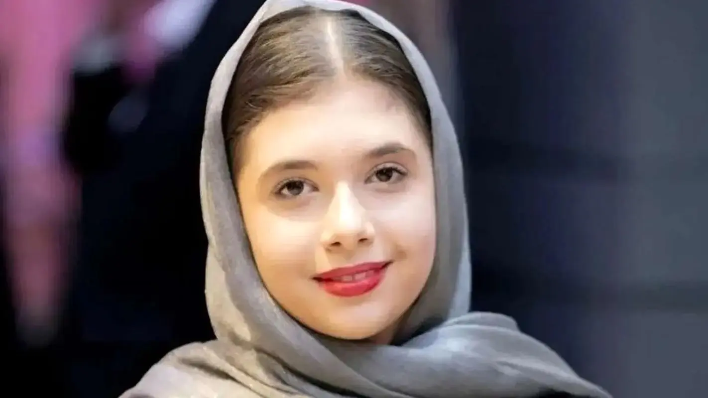 عکسی از تولد نفس بازغی و تبریک هنرمندان / ماشالله خانومی شده !