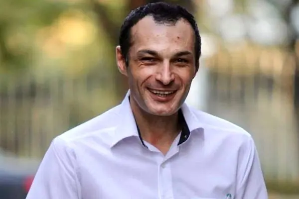 رامین پرچمی بازیگر سریال محکوم کیست ؟! + زندگی نامه و همسرانش