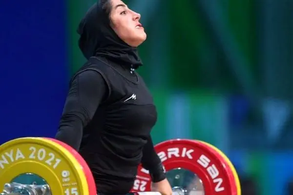 دختری که رویاهایش را زیر آهن سرد برداشت! / الهام حسینی کیست؟