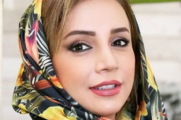 نوزاد شبنم قلی‌خانی با لباس عروس دل‌ها را ربود