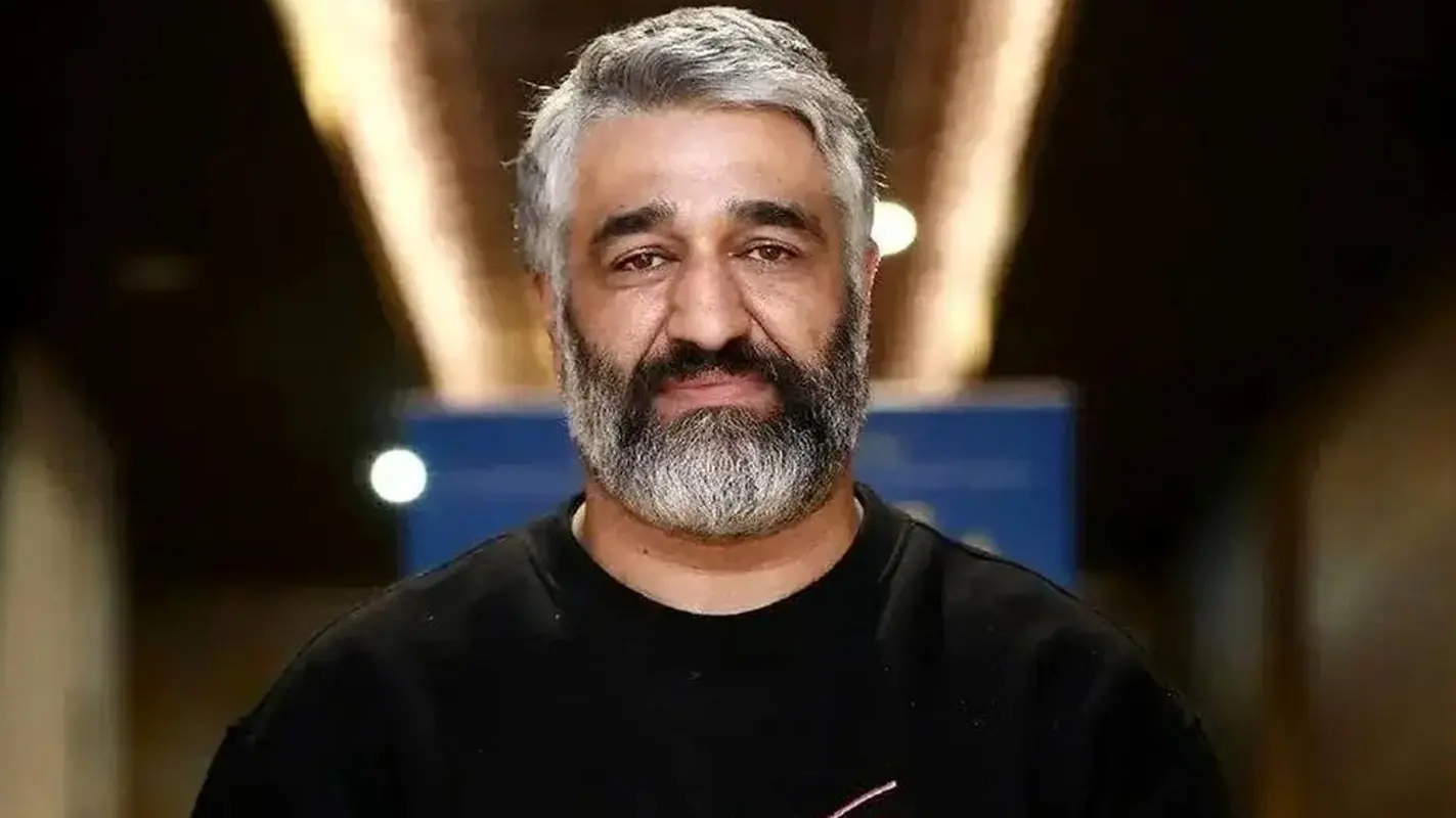 وکیل پژمان جمشیدی گفت: تجاوزی در کار نیست، شلاق مجازات رابطه مادون زنا