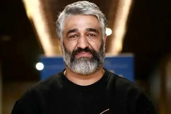 وکیل پژمان جمشیدی گفت: تجاوزی در کار نیست، شلاق مجازات رابطه مادون زنا