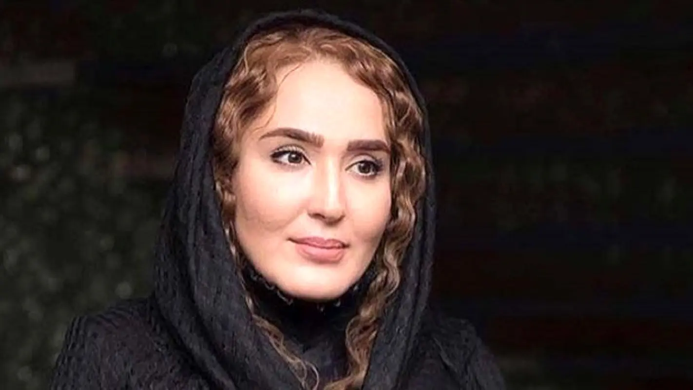 آلبوم تصاویر تلخ از سنگ قبر زهره فکور صبور که دل را می‌لرزاند