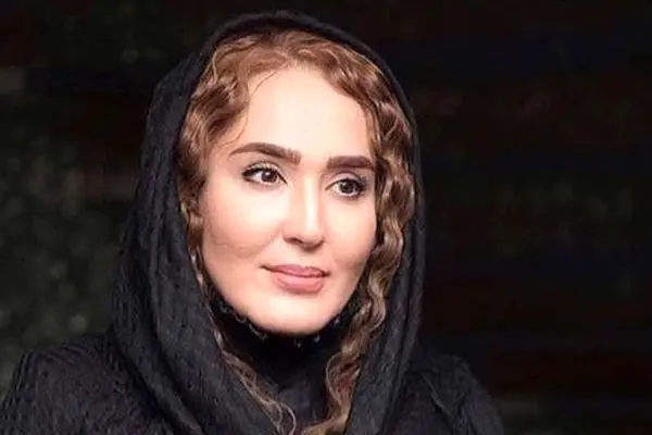 آلبوم تصاویر تلخ از سنگ قبر زهره فکور صبور که دل را می‌لرزاند