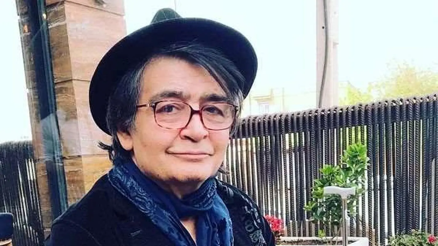 عکس کودکی بازیگری که جنتلمن به دنیا آمد / مادری که آرزوی روحانیت داشت