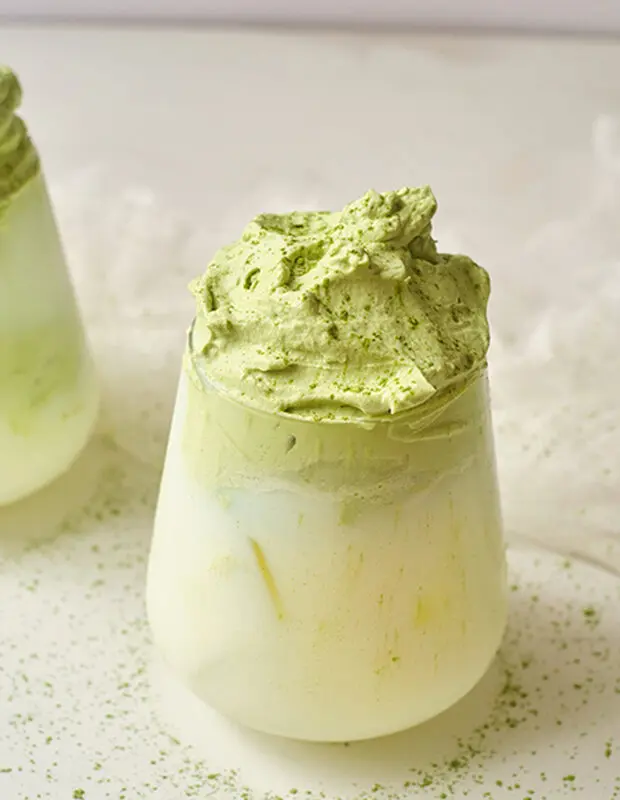 طرز تهیه دالگونا ماچا لاته: نوشیدنی تابستانی پر انرژی و آرامش‌بخش
