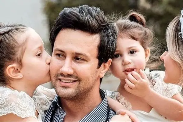 هنرنمایی دختر زیبای شاهرخ استخری در آشپزی؛ آشپزخانه‌ای محشر و عکس‌های دیدنی