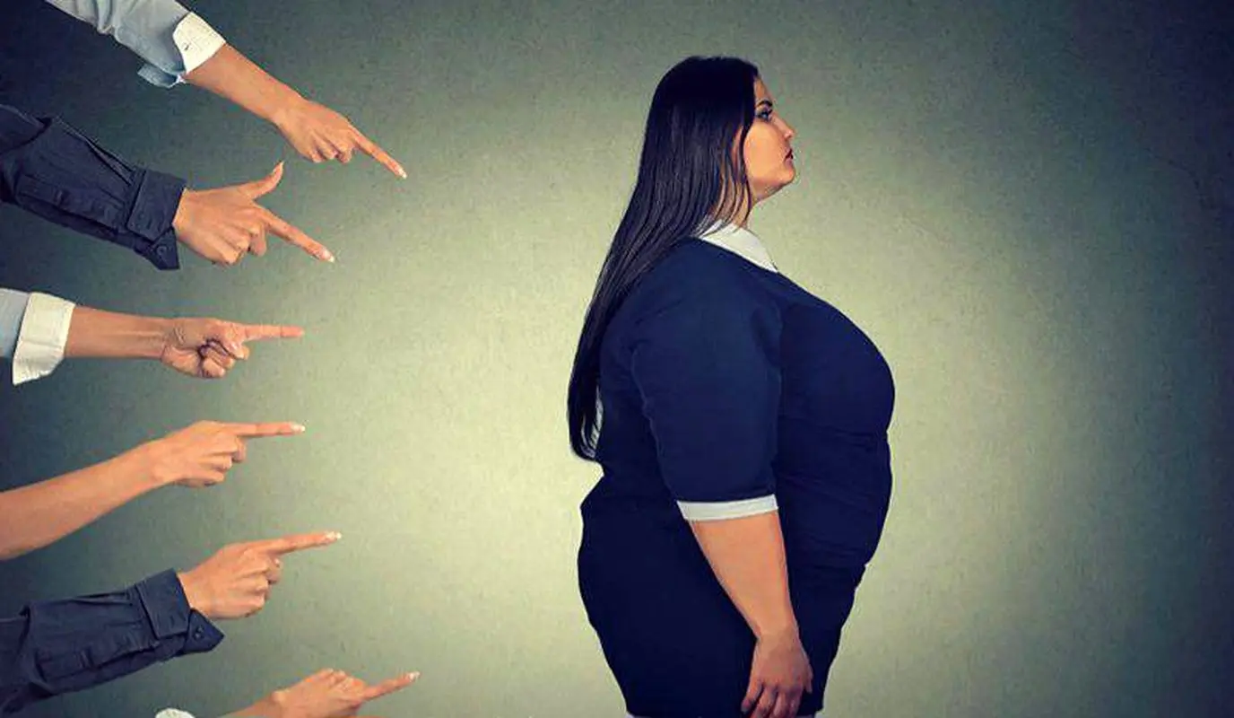 چاقی زنان جوان را تهدید می‌کند/ احتمال ابتلای ۳ برابری به سرطان سینه

