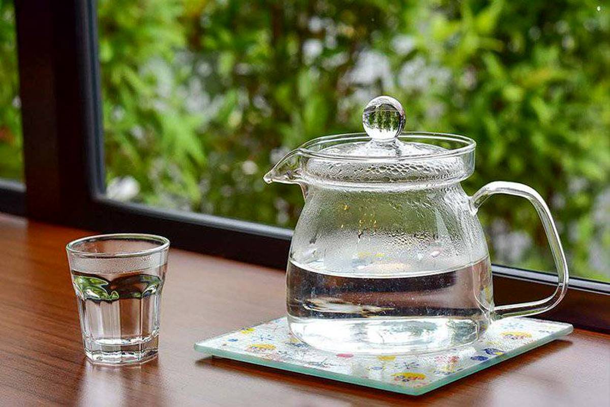 همه چیز به گوارش ختم می‌شود/ فواید آب گرم برای گوارش و پوست