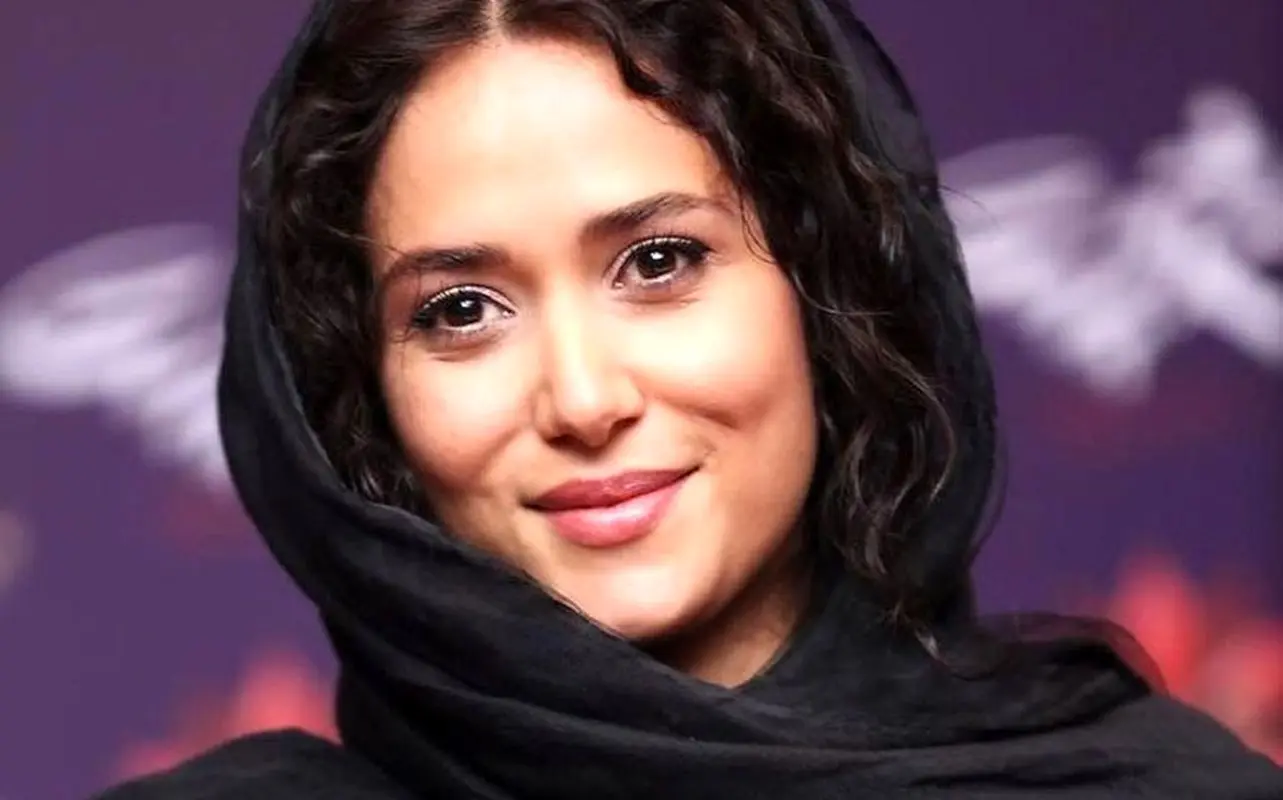 استایل مشکی ساده پریناز ایزدیار ترکاند / تیپ زمستونی شیک خانم بازیگر + عکس