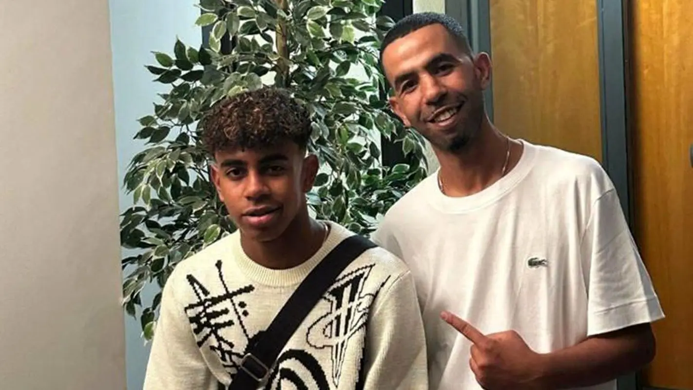 در 17 سالگی پدر شد تا پسرش بهترین بازیکن دنیا شود! / نامزدی با دختری که 12 سال جوان تر است