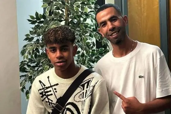 در 17 سالگی پدر شد تا پسرش بهترین بازیکن دنیا شود! / نامزدی با دختری که 12 سال جوان تر است