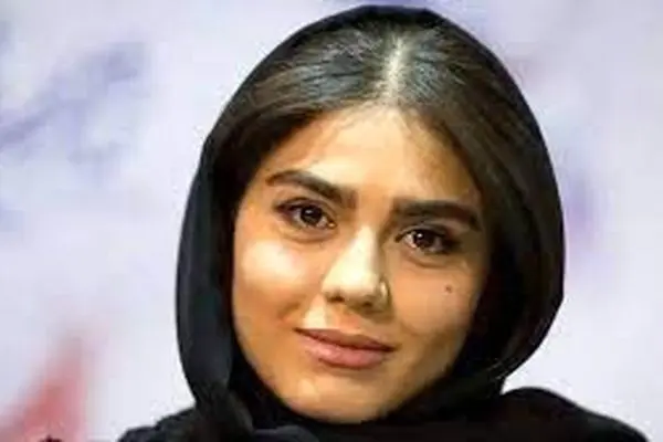 کیک تولد بارسلونایی آزاده زارعی با سوپرایز پژمان جمشیدی!/رقص چاقو فقط کم بود+ عکس ها